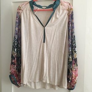 Tiny from Anthropologie Floral Sleeve Top